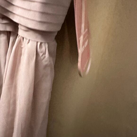 Birdie Grey Laurie Empire Dress XL
Chiffon Taupe - Picture 5 of 8